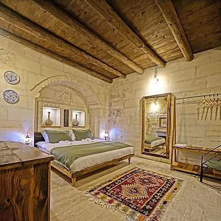 Vigneron Cave Hotel 5*