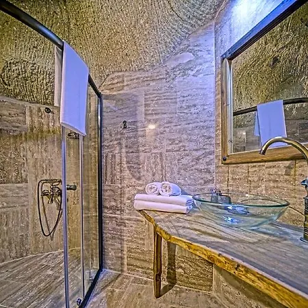 Hotel Vigneron Cave