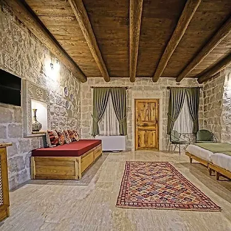 Vigneron Cave 5*